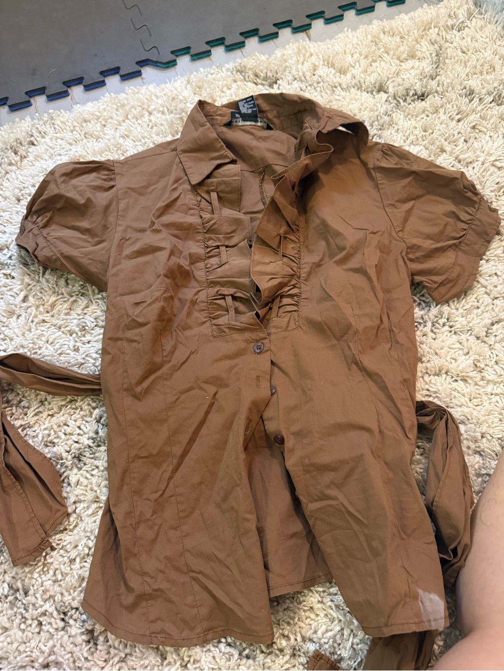 Antilia Femme Brown Short-Sleeve Button-Down Shirt with Ruffle Placket